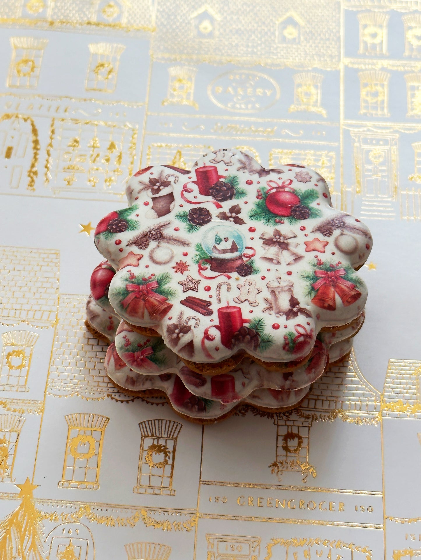 MC2 - Cosy Christmas Speculoos Sandwich Biscuits with a twist