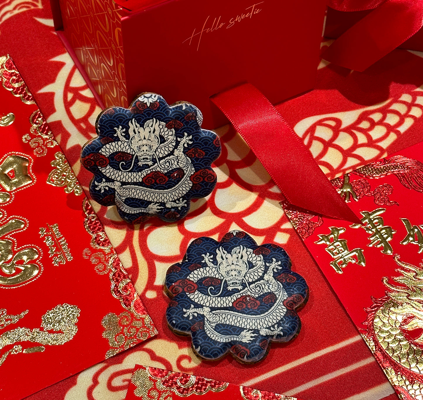 YD2 - Lunar New Year - the Dragon Speculoos biscuits with Red envelope